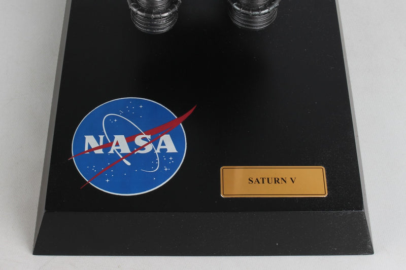 Executive Display Models NASA Saturn V Model Spacecraft 1:100 Scale E89100